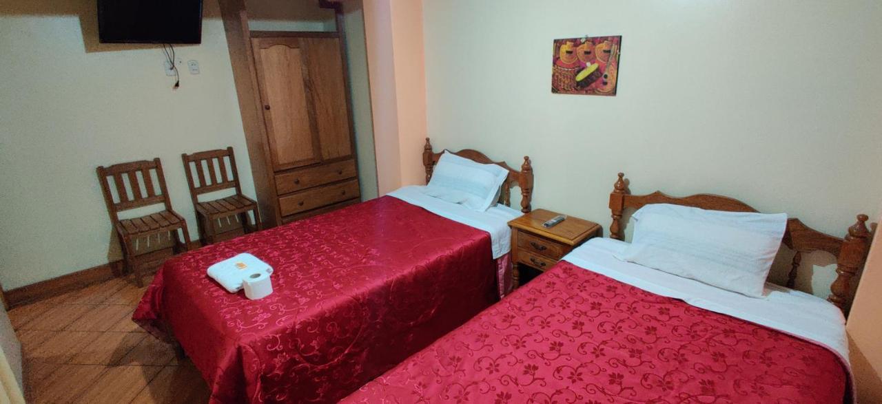 Lhotse Hostel B&B Huaraz  Exterior photo