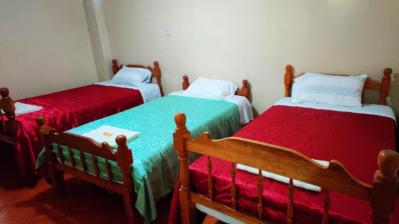 Lhotse Hostel B&B Huaraz  Exterior photo