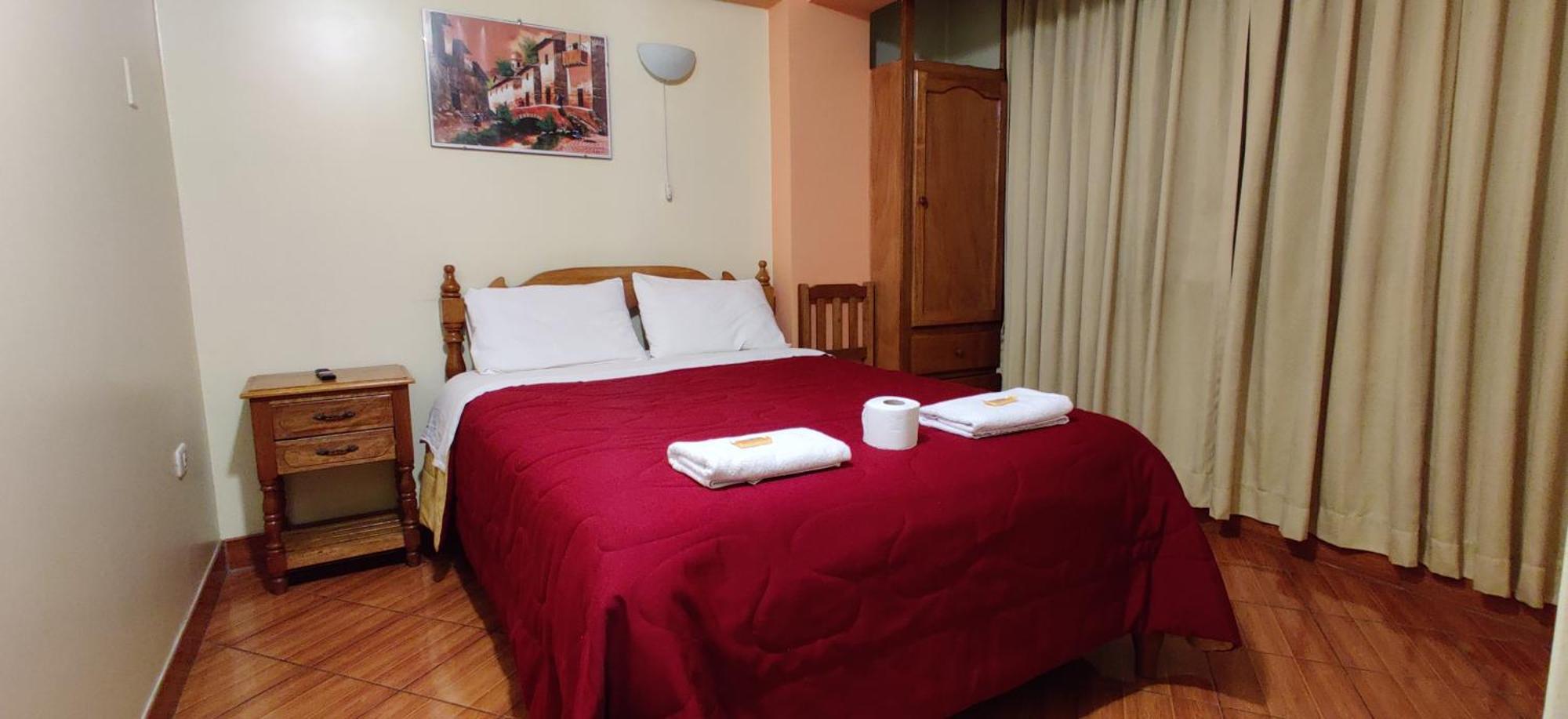 Lhotse Hostel B&B Huaraz  Room photo