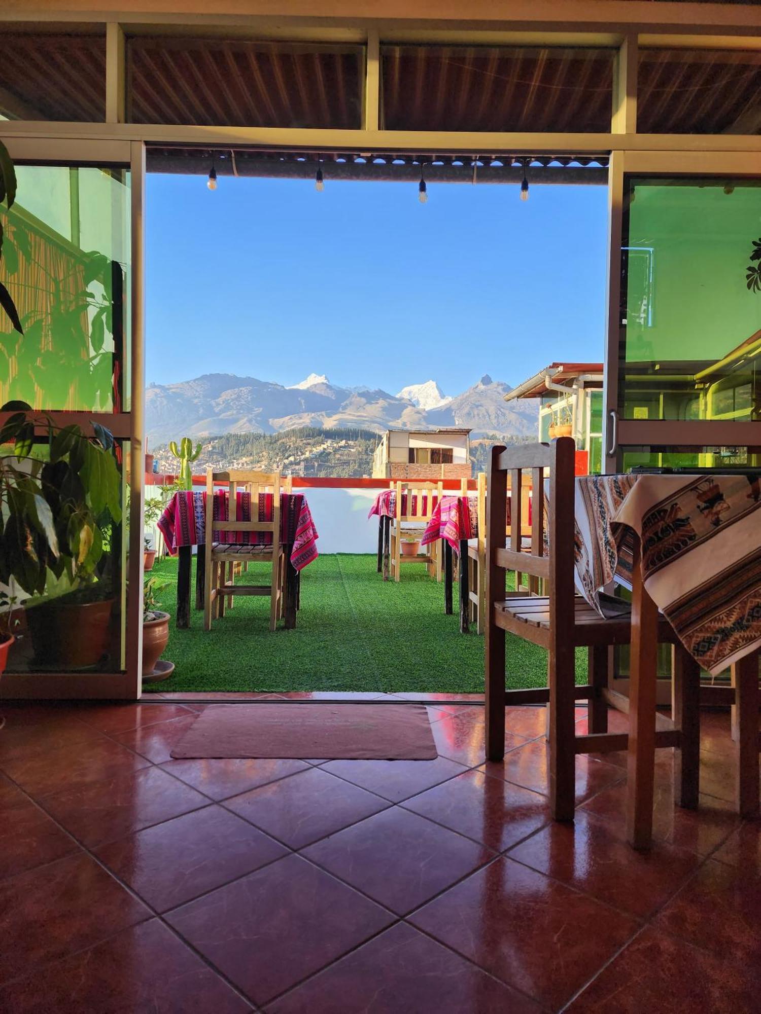 Lhotse Hostel B&B Huaraz  Exterior photo