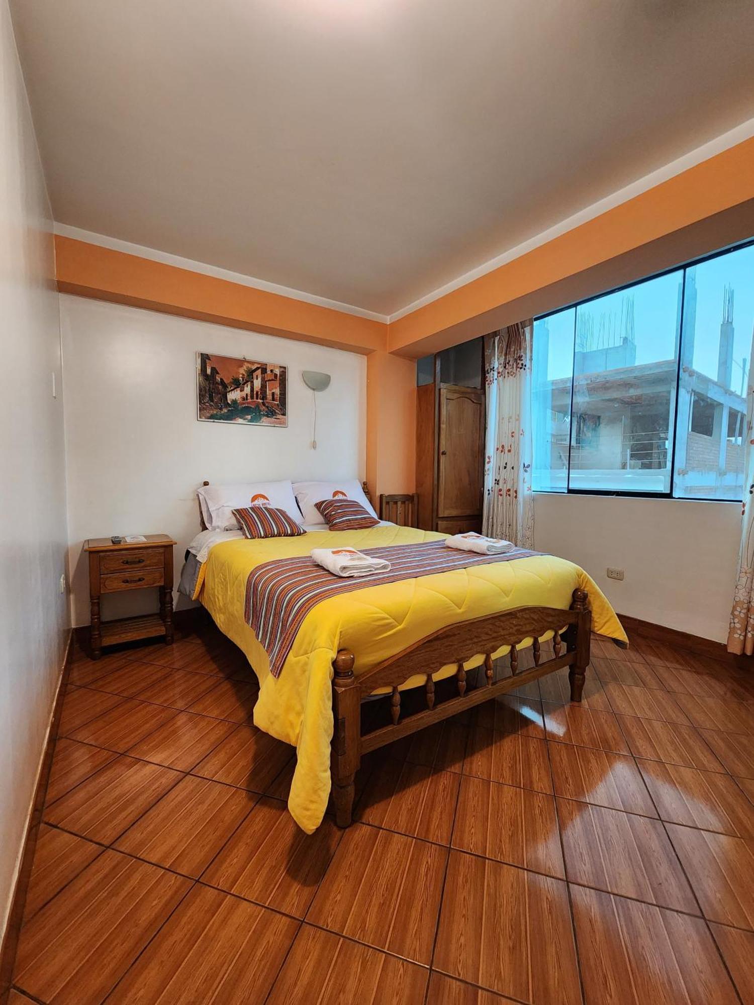 Lhotse Hostel B&B Huaraz  Exterior photo