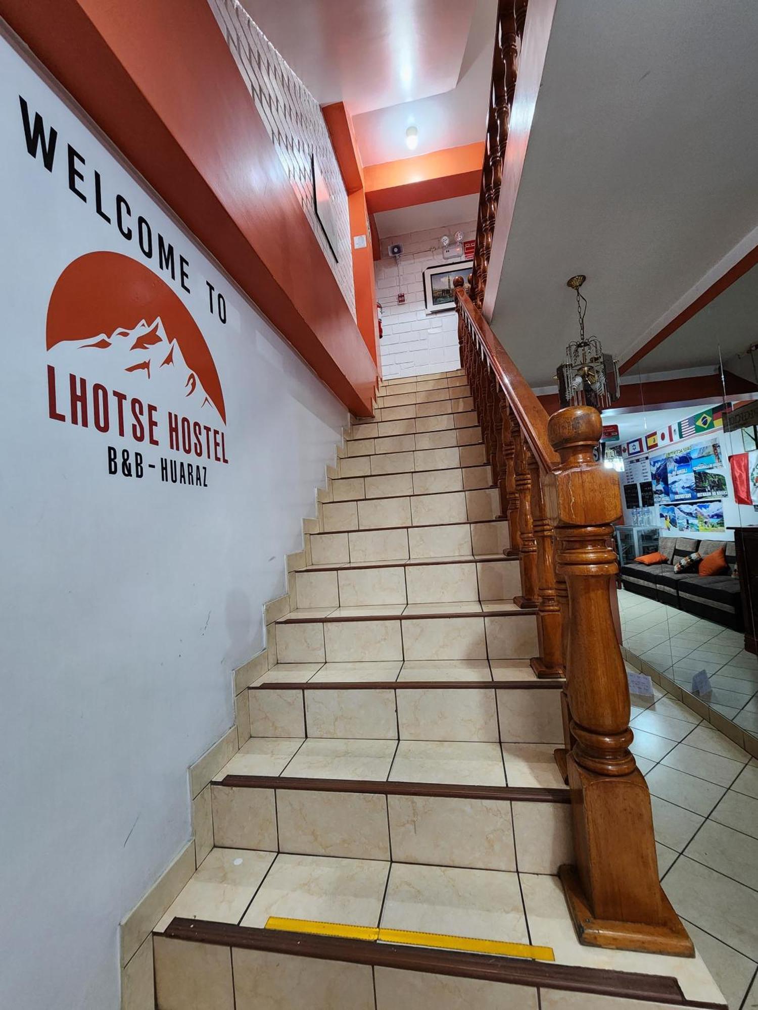 Lhotse Hostel B&B Huaraz  Exterior photo
